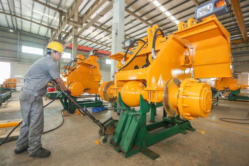 晉工機械 構(gòu)建物聯(lián)網(wǎng)服務(wù)體系，推進服務(wù)型制造轉(zhuǎn)型